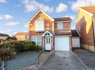Link-detached house to rent in Priestfields, Fareham PO14