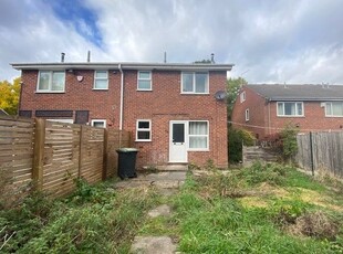 Maisonette to rent in Barlow Drive South, Awsworth, Nottingham NG16