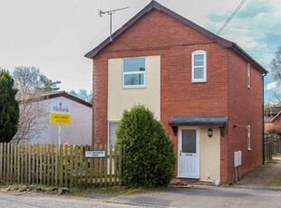 Maisonette to rent in Brooklyn Court New Farm Road, Alresford, Hampshire SO24