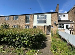 Maisonette to rent in Sefton Road, Stevenage SG1