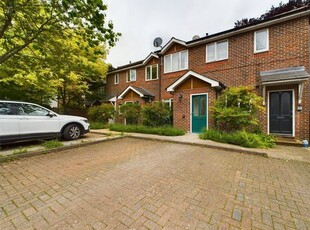 Maisonette to rent in Wilberforce Mews, Maidenhead, Berkshire SL6