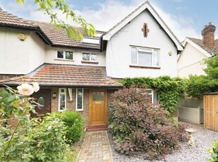 Property for sale in Chaucer Avenue, Kew, Richmond TW9