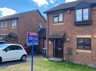 Property to rent in Raleigh Close, Cippenham, Slough SL1