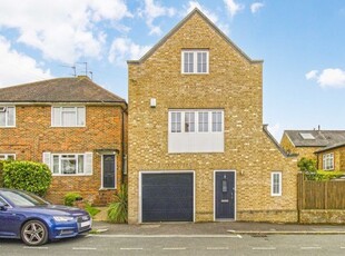 Property to rent in Wolsey Grove, Esher KT10