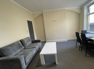 Room to rent in Nairne Street, Burnley BB11