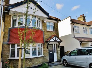 Semi-detached house to rent in Farnham Road, Welling, Kent DA16