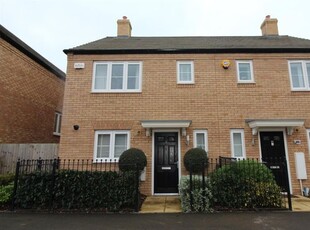 Semi-detached house to rent in Irthlingborough Road North, Wellingborough NN8