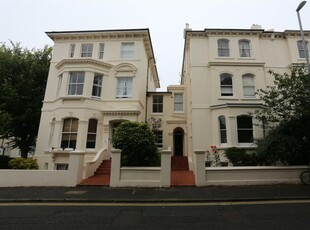 Studio flat for rent in Dyke Road, Brighton, BN1