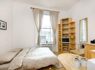 Studio flat to rent London, SW1V 2BL