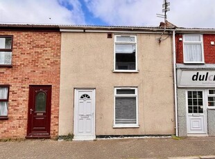 Terraced house to rent in Albion Road, Great Yarmouth NR30