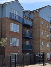 Flat to rent in Argent Street, Grays RM17