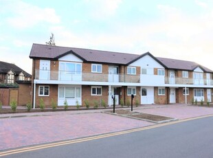 Flat to rent in Beaverbrook Court, Bletchley, Milton Keynes MK3