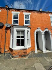 Terraced house to rent in Cedar Road, Abington, Northampton NN1
