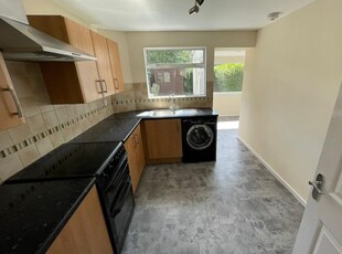 Terraced house to rent in Doon Way, Glasgow G66