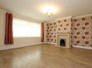 Terraced house to rent in Havenwood Rise, Clifton, Nottingham NG11