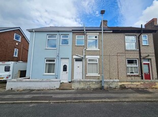 Terraced house to rent in North Street, Huthwaite, Nottinghamshire NG17