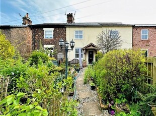Terraced house to rent in Station Cottages, Temple Hirst YO8