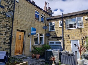 Terraced house to rent in Thornhill Street, Calverley, Pudsey LS28