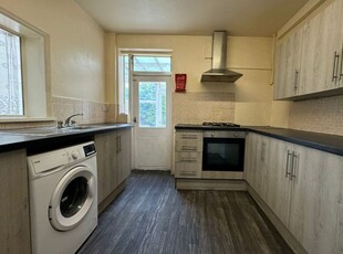 Terraced house to rent in Thorold Road, Ilford IG1
