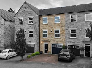 Town house for sale in Netherfield, Penistone, Sheffield S36