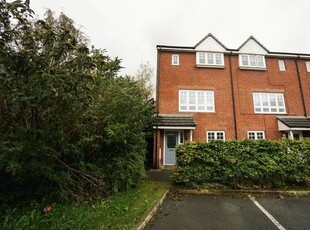 Town house to rent in Evergreen Avenue, Horwich, Bolton BL6
