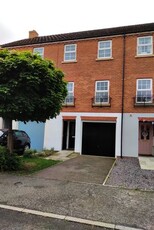 Town house to rent in Partridge Green, Witham St Hughs LN6