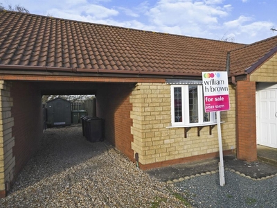 1 bedroom semi-detached bungalow for sale in Strubby Close, Lincoln, LN6