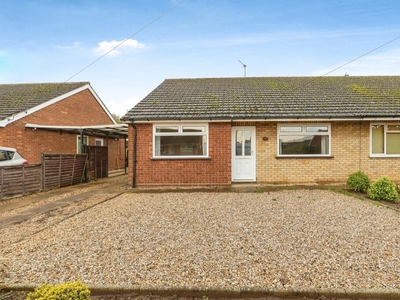 2 bedroom semi-detached bungalow for sale in Gowing Road, Norwich, NR6