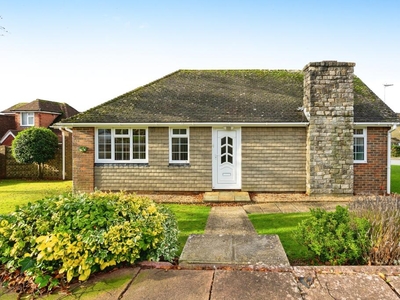 2 bedroom bungalow for sale in Hurston Close, Worthing, West Sussex, BN14