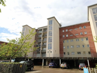 2 bedroom flat for sale in North West Side, Gateshead, NE8