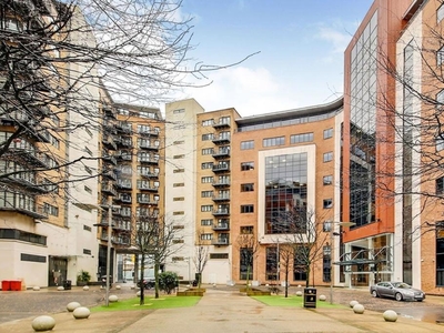 2 bedroom flat for sale in St. James Gate, Newcastle upon Tyne, Tyne and Wear, NE1