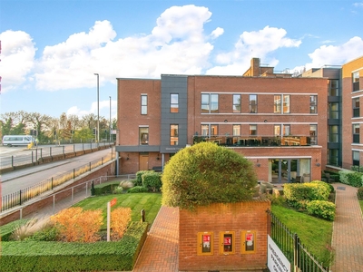 2 Bedroom Retirement Apartment For Sale in Leicester,