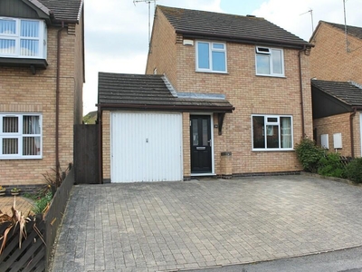 3 bedroom detached house for sale in Ashurst Close, Wigston, Leicester, LE18