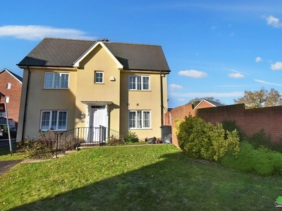 3 bedroom semi-detached house for sale in Old Park Avenue, Exeter, EX1