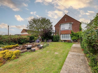 4 bedroom detached house for sale in Roedean Road, Worthing, BN13