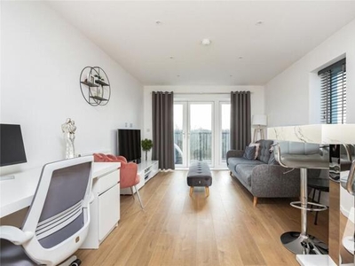 1 Bedroom Apartment For Sale In Defiant Close, Hornchurch