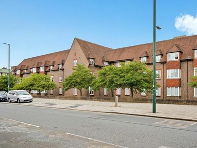 1 bedroom ground floor flat for sale Finchley, NW11 6BB