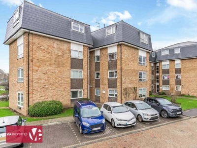 2 Bedroom Apartment For Sale In Hoddesdon
