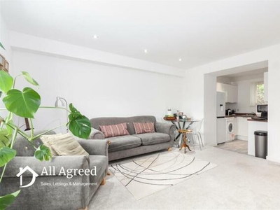 2 Bedroom Apartment For Sale In The Vaults, 41 East Street