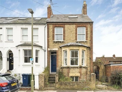 2 Bedroom End Of Terrace House For Sale In East Oxford