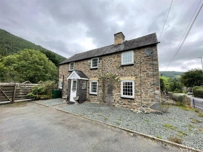 2 Bedroom End Of Terrace House For Sale In Machynlleth, Powys