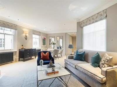 2 Bedroom Flat For Sale In Marloes Road, London