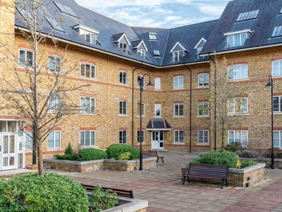 2 Bedroom Ground Floor Flat For Sale In Stewart Place Station Road