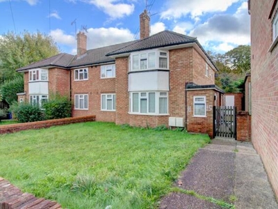 2 Bedroom Maisonette For Sale In High Wycombe