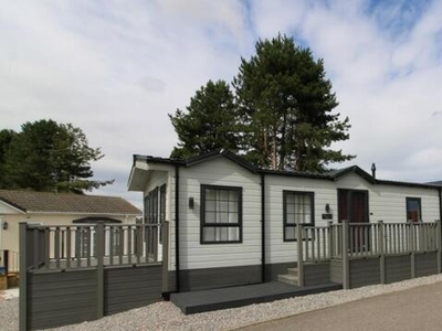 2 Bedroom Park Home For Sale In Cawdor Road