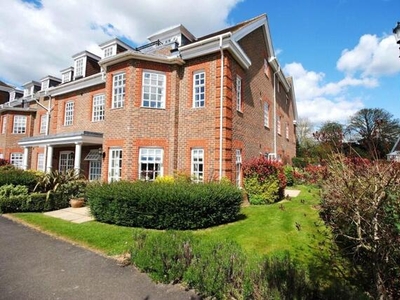 2 Bedroom Retirement Property For Sale In Berkhamsted, Hertfordshire