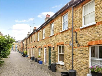 2 Bedroom Terraced House For Sale In Richmond