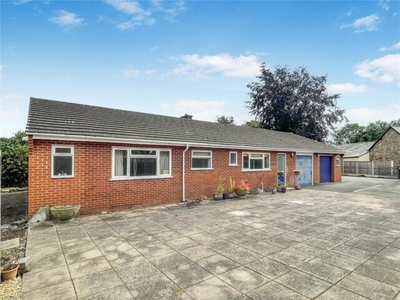 3 Bedroom Bungalow For Sale In Llanymynech, Shropshire