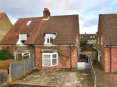 3 Bedroom Cottage For Sale In Walton On The Hill, Tadworth