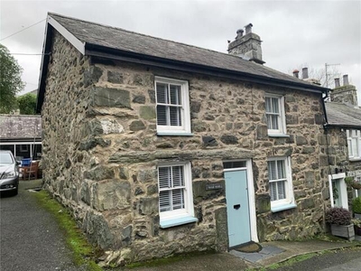 3 Bedroom End Of Terrace House For Sale In Harlech, Gwynedd
